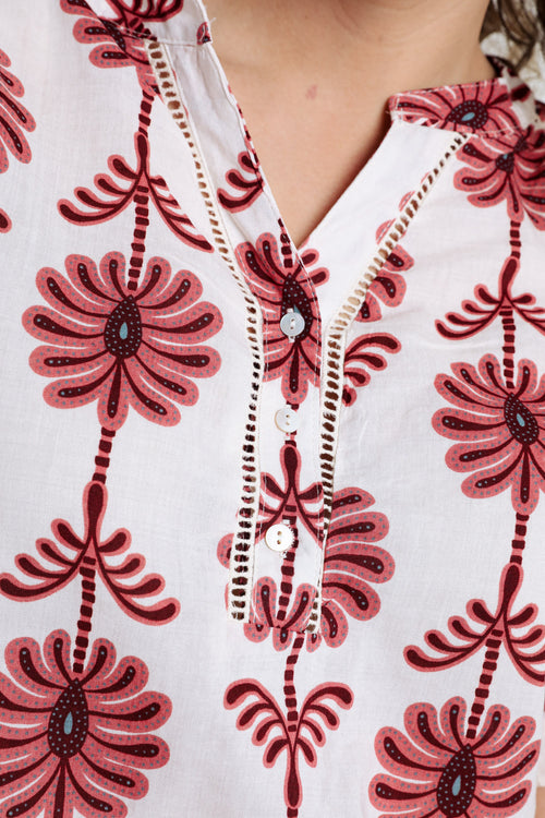 Blouse met opengewerkt detail en tweekleurige print-Paprika-6