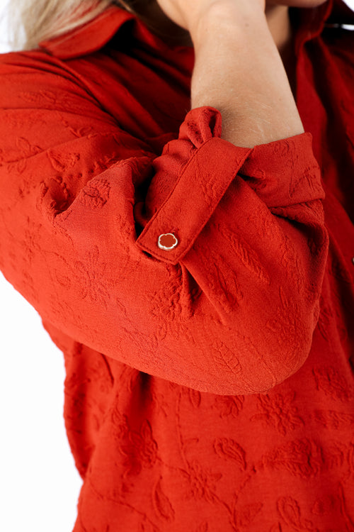 Chemise unie avec motif fleurs en relief-Paprika-4