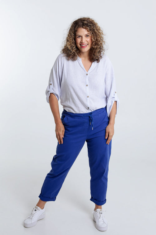 Effen 7/8-chinobroek in licht katoen met losse broekspijpen-Paprika-7