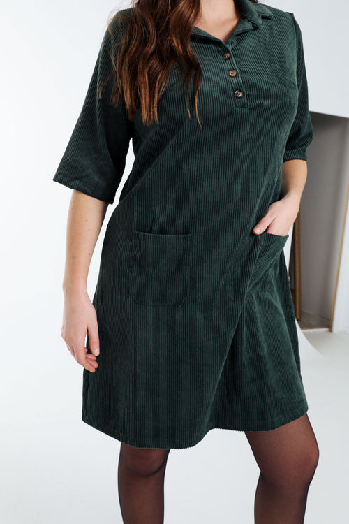 Korte, effen corduroy jurk met opgestikte zakken-Paprika-7