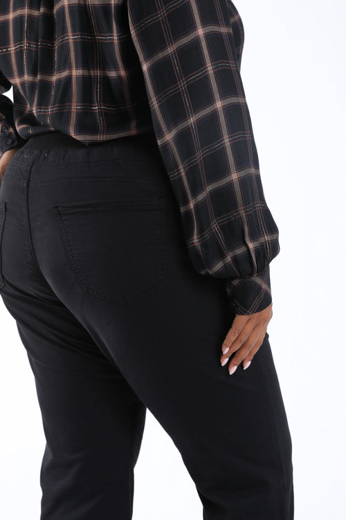 Zwart / 46-Paprika-1