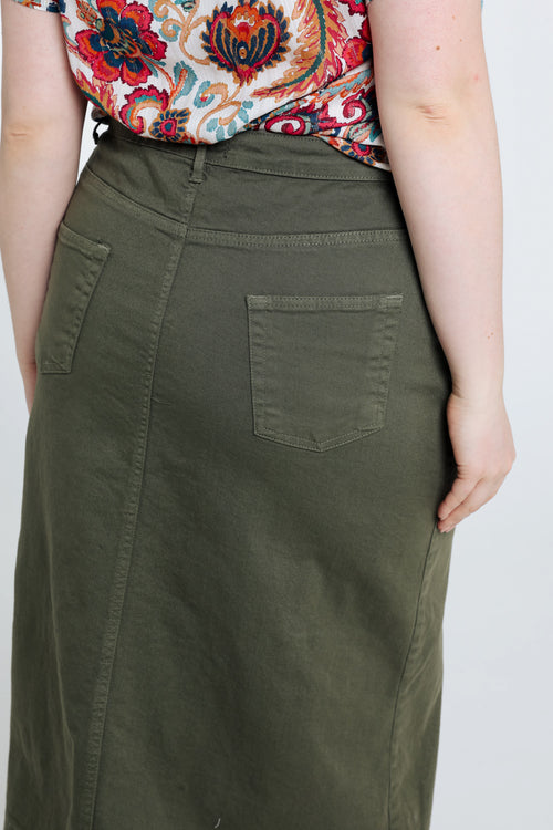 Halflange, effen rok met split vooraan-Paprika-4