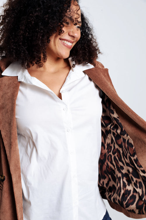 Korte, effen blazer in fluweel met voering in dierenhuidmotief-Paprika-5