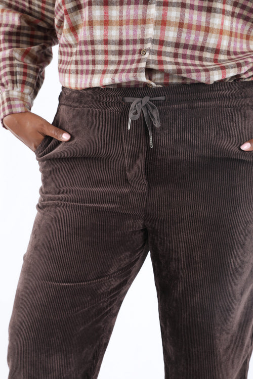 Marron / 46-Paprika-1