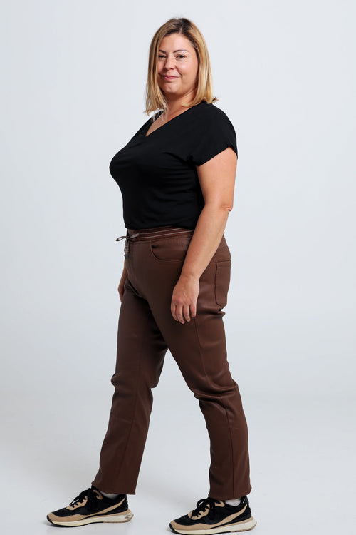 Slim gecoate jegging met fijne riem-Paprika-7