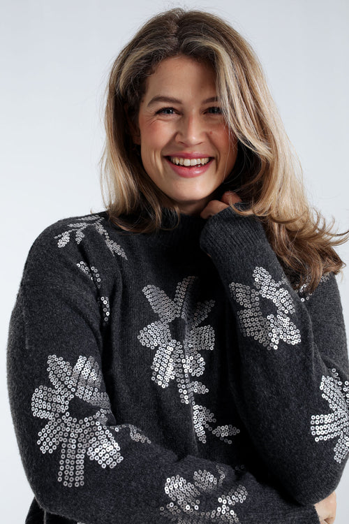 Trui met bloemenmotief en pailletten-Paprika-4