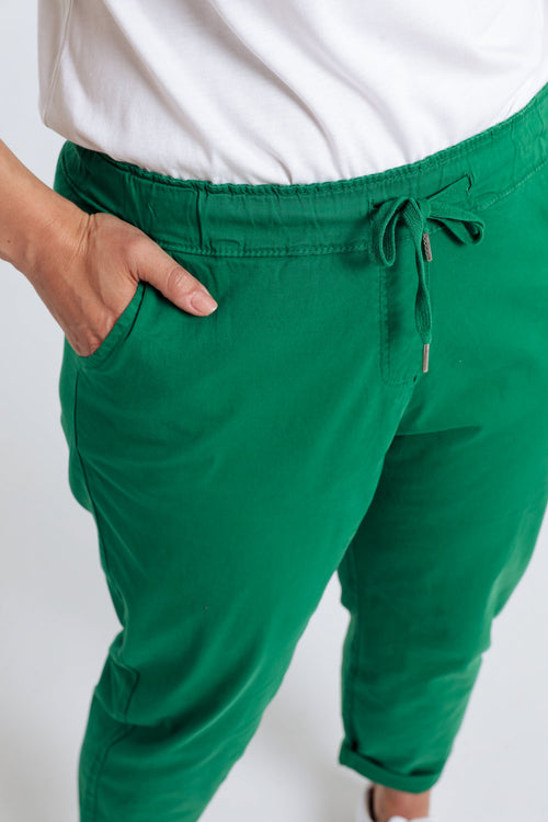 Effen 7/8-chinobroek in licht katoen met losse broekspijpen-Paprika-5