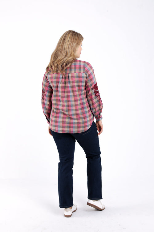 Fushia / 46-Paprika-1