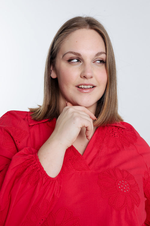 Effen katoenen blouse met geborduurde bloemen-Paprika-6