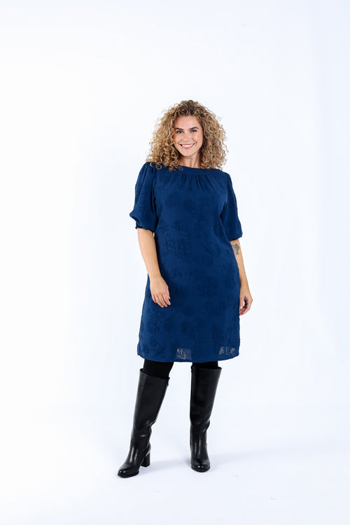 Effen korte jurk met reliëfpatroon-Paprika-2