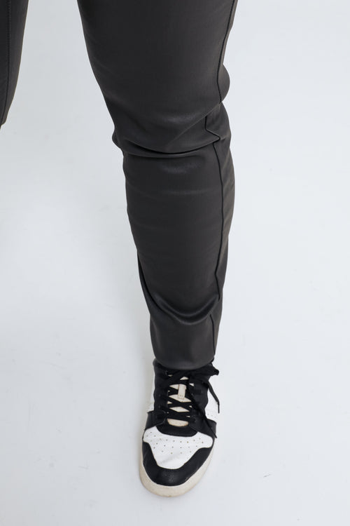 Slim gecoate jegging met fijne riem-Paprika-4